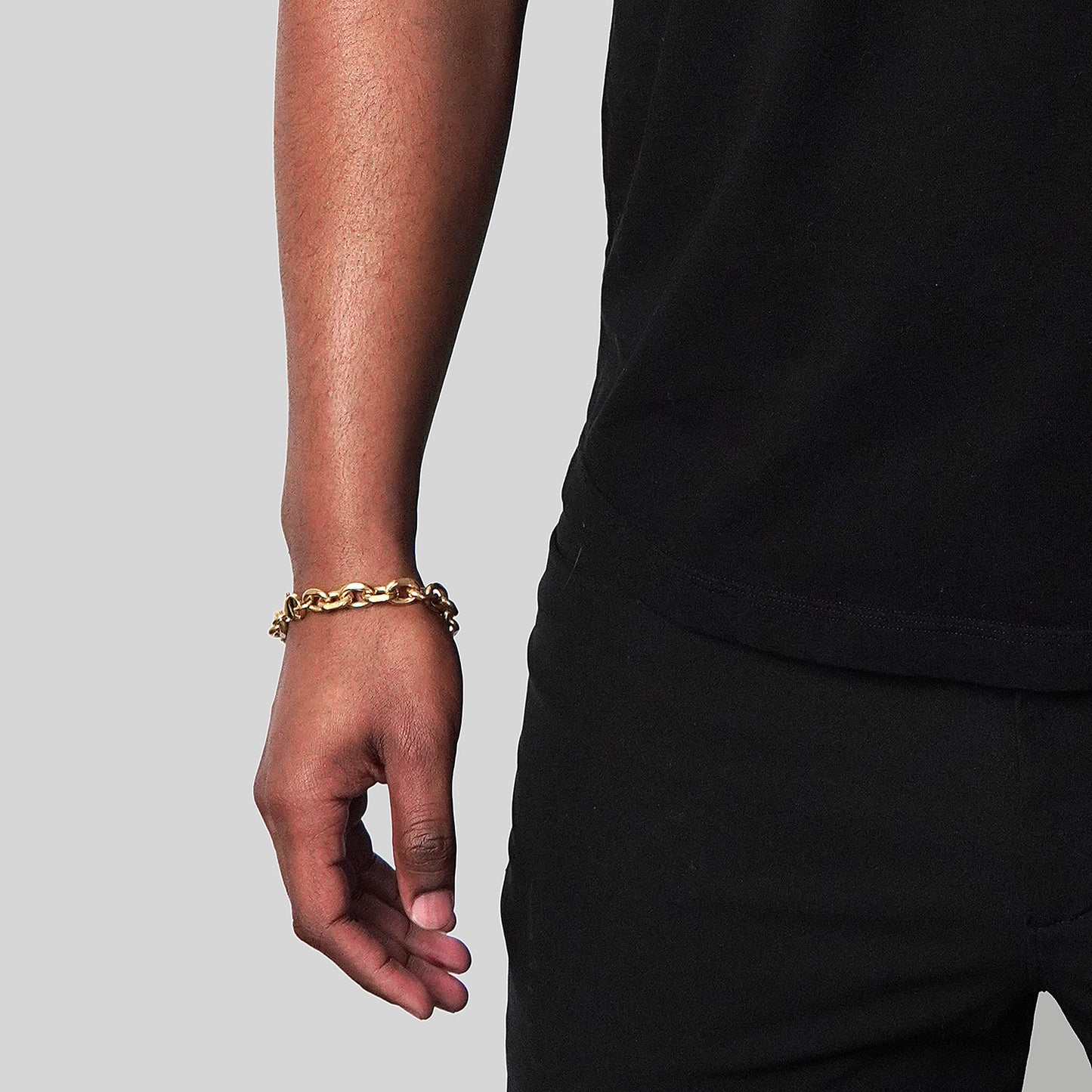 Men's Knife Edge Oval Gold Link Chain Bracelet
