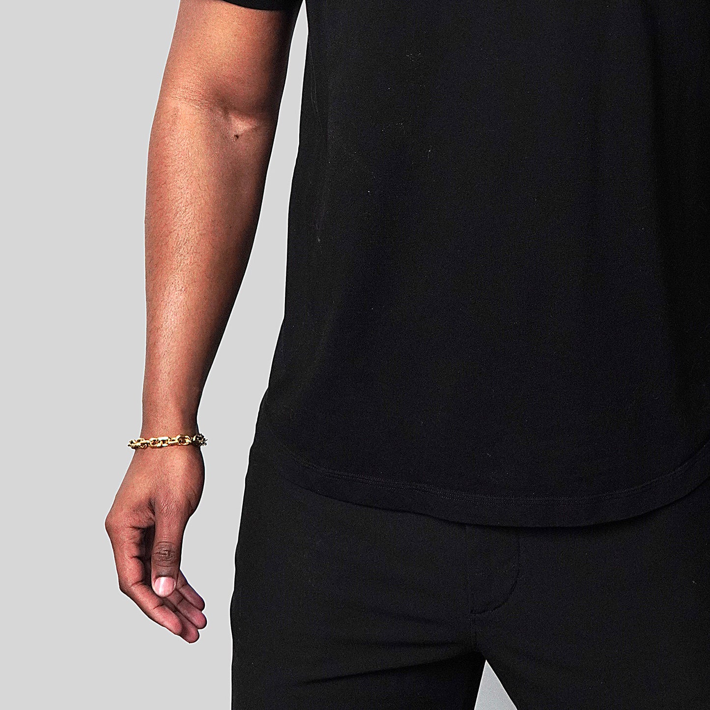 Men's Beveled Edge Rectangular Link Gold Chain Bracelet