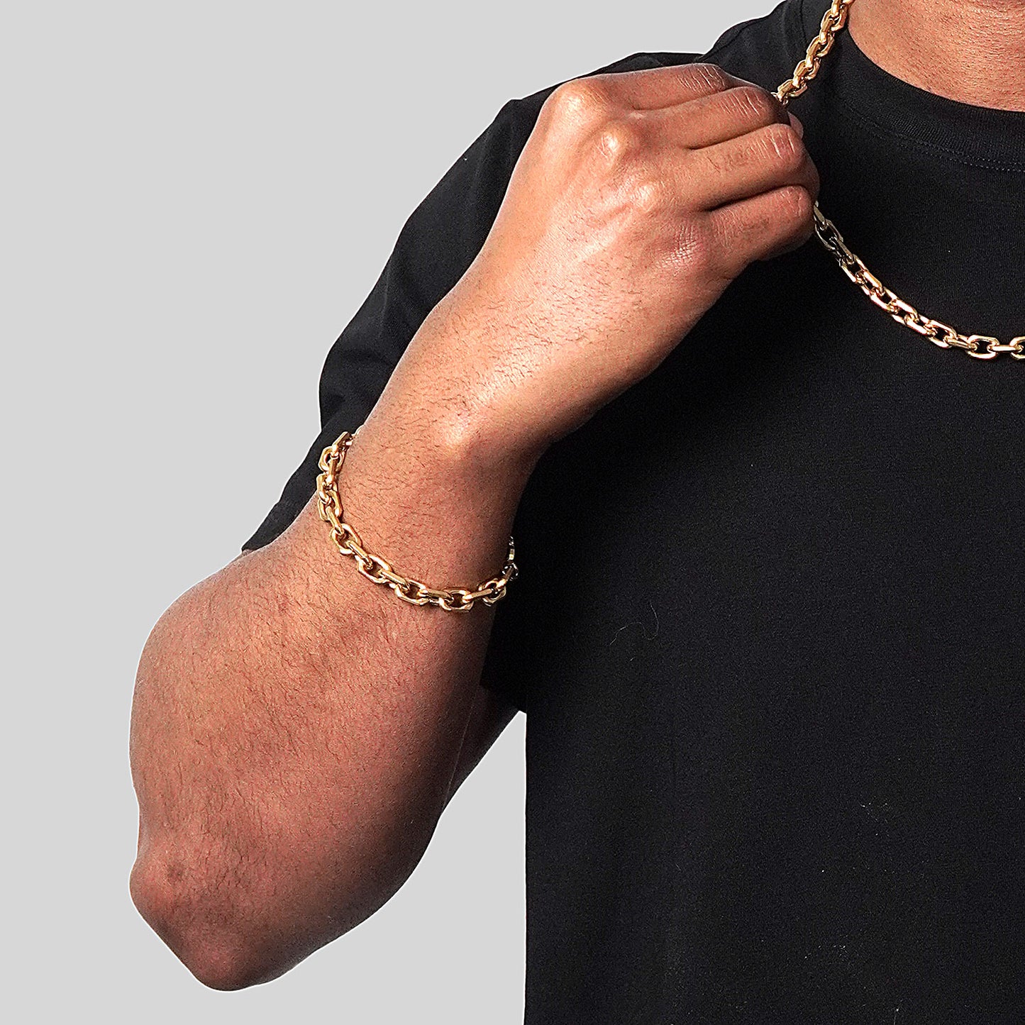 Men's Beveled Edge Rectangular Link Gold Chain Bracelet