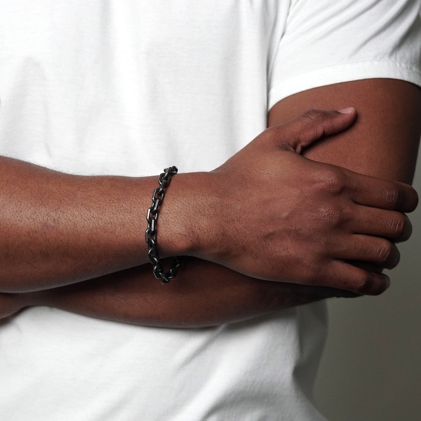 Men's Beveled Edge Rectangular Link Gunmetal Chain Bracelet