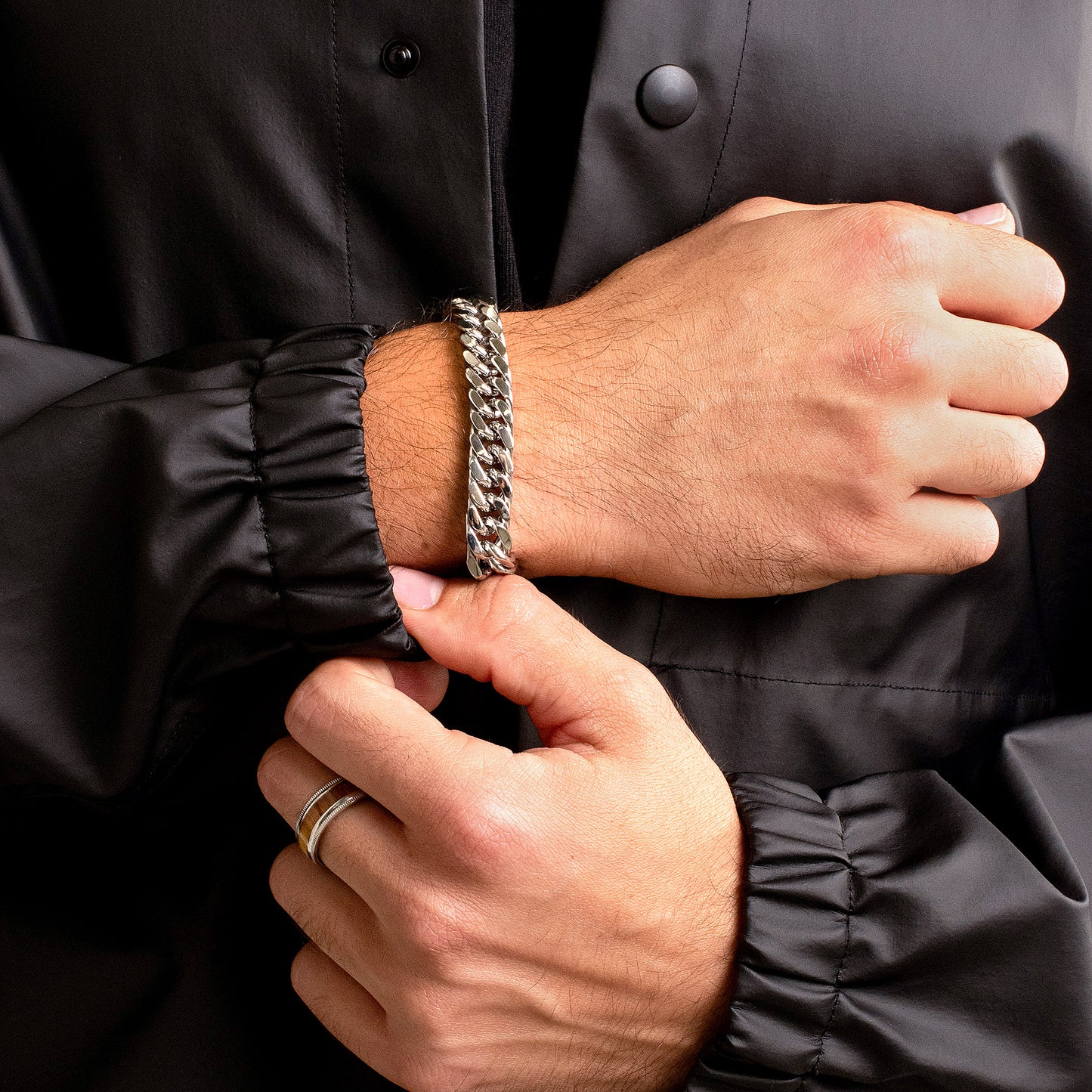 Men's Polished Stainless Steel Curb Chain Bracelet (10mm) - 8"