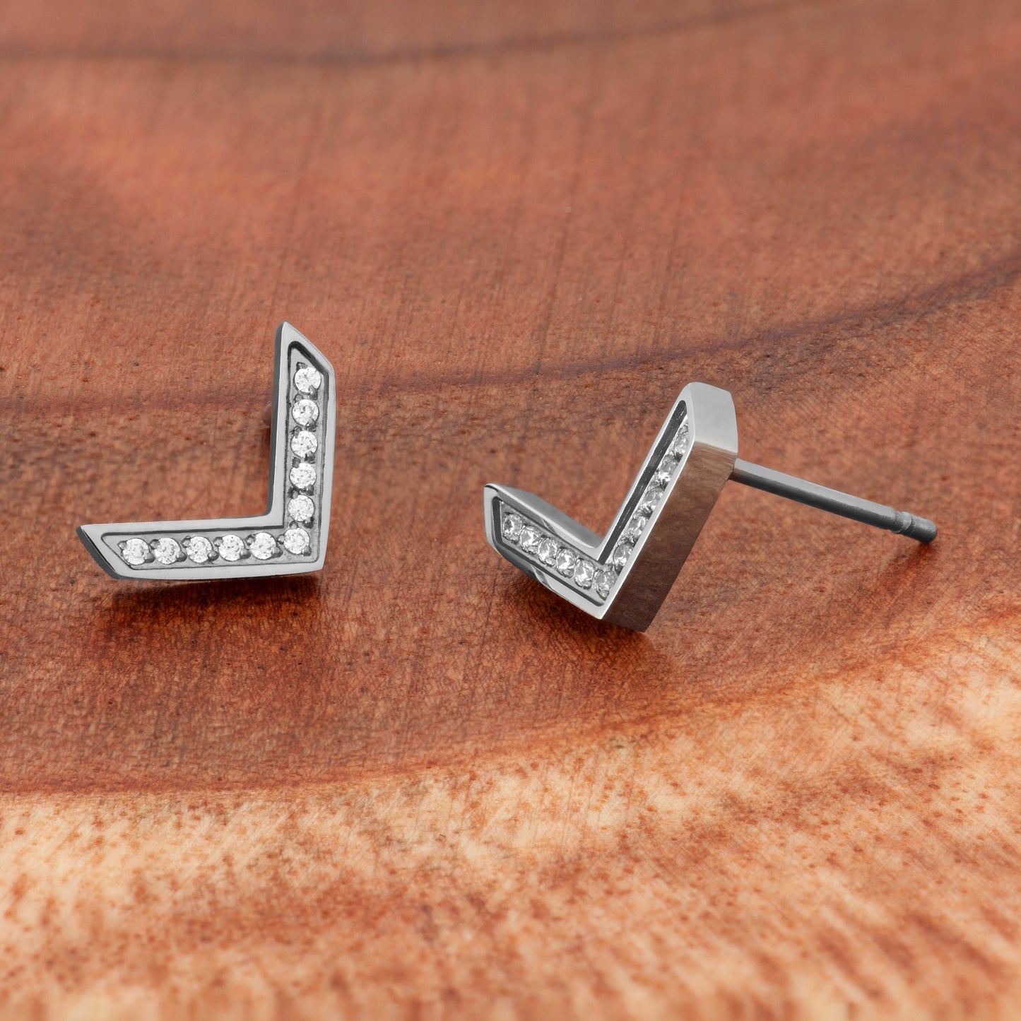 ELYA Women's High Polished Cubic Zirconia Chevron Stainless Steel Stud Earrings