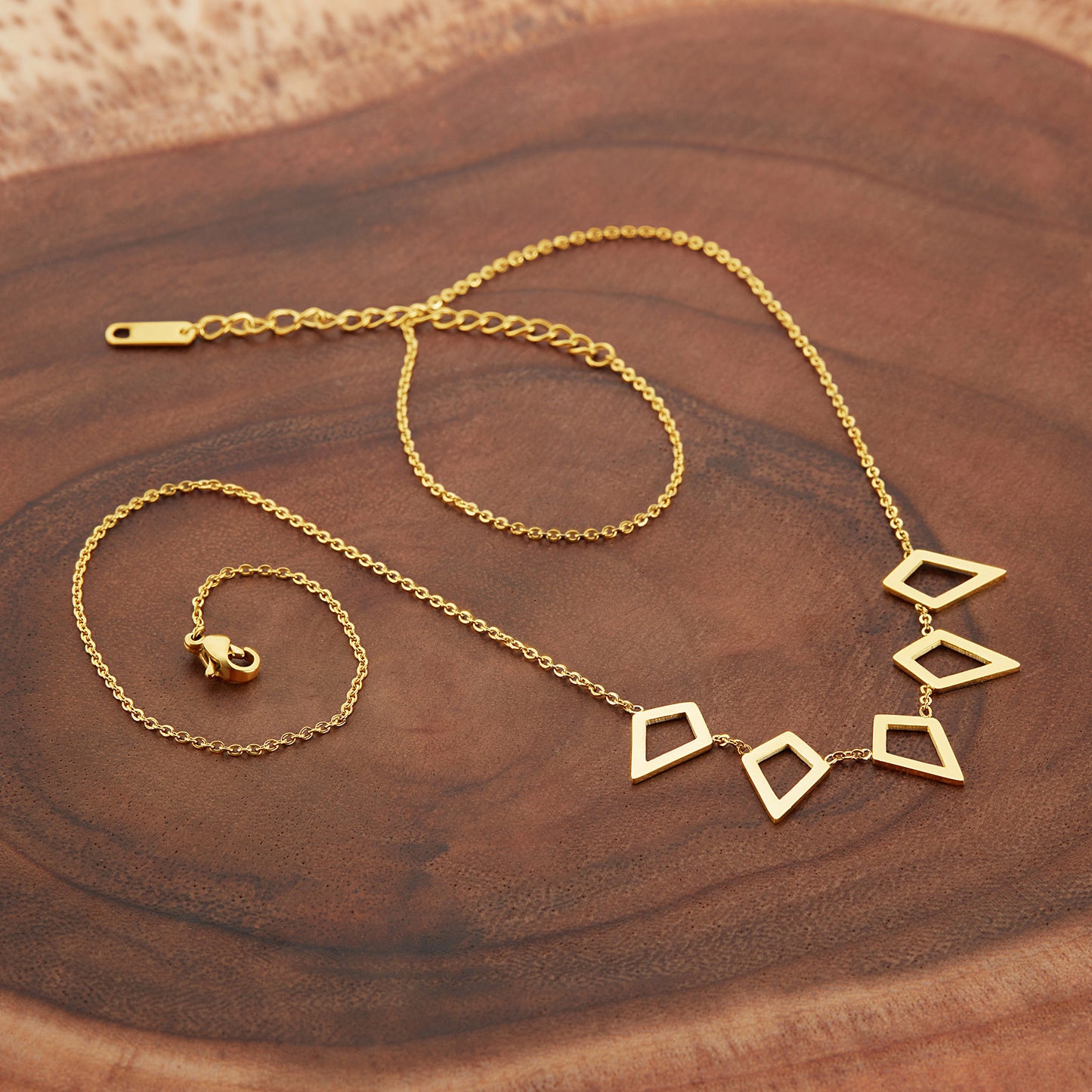 ELYA Women's Linked Open Geometric Gold Plated Steel Necklace