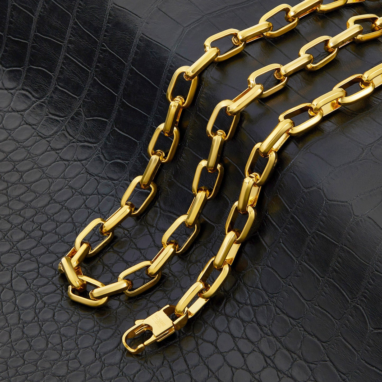 Invicta Jewelry Men's Beveled Edge Large Nautical Oval Link Gold Chain Necklace