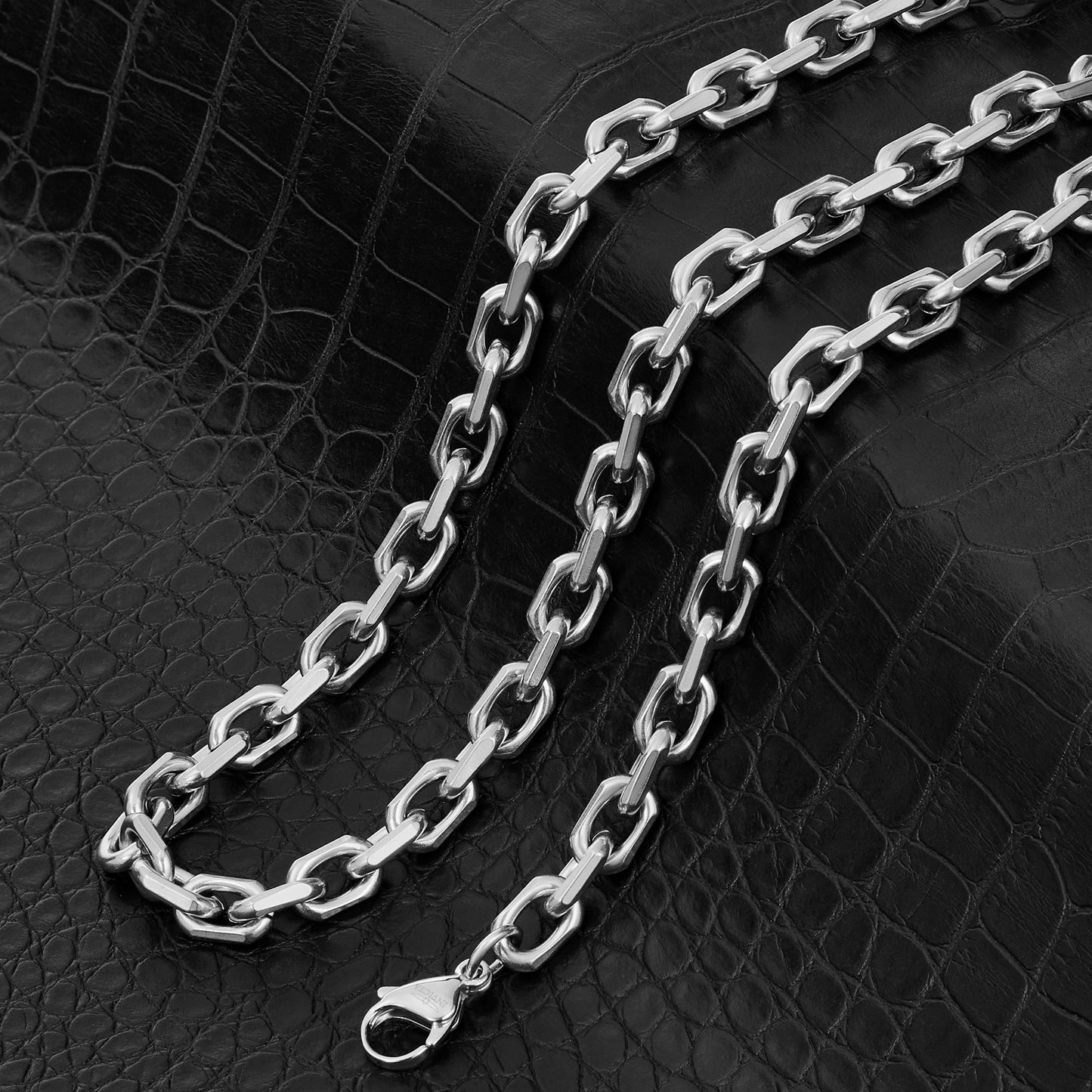 Invicta Jewelry Men's Beveled Edge Rectangular Link Chain Necklace