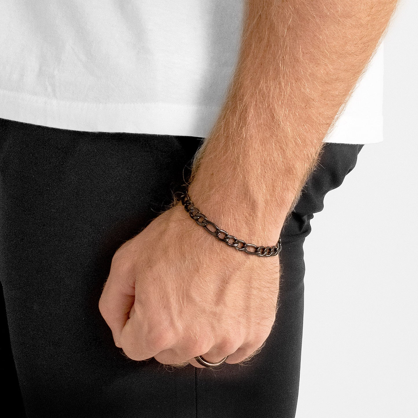 Men's Polished Stainless Steel 8mm Figaro Chain Bracelet