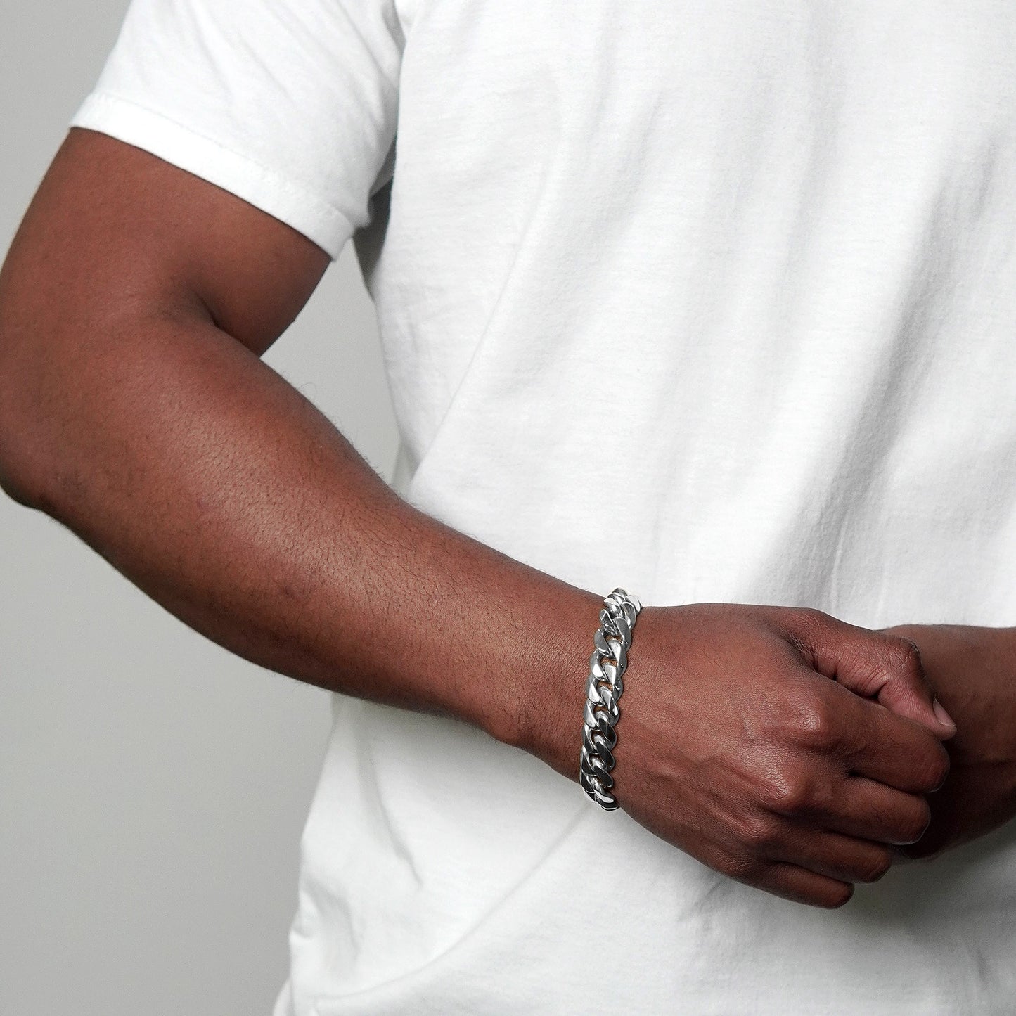 Men's Rounded Beveled Edge Curb Chain Stainless Steel Bracelet