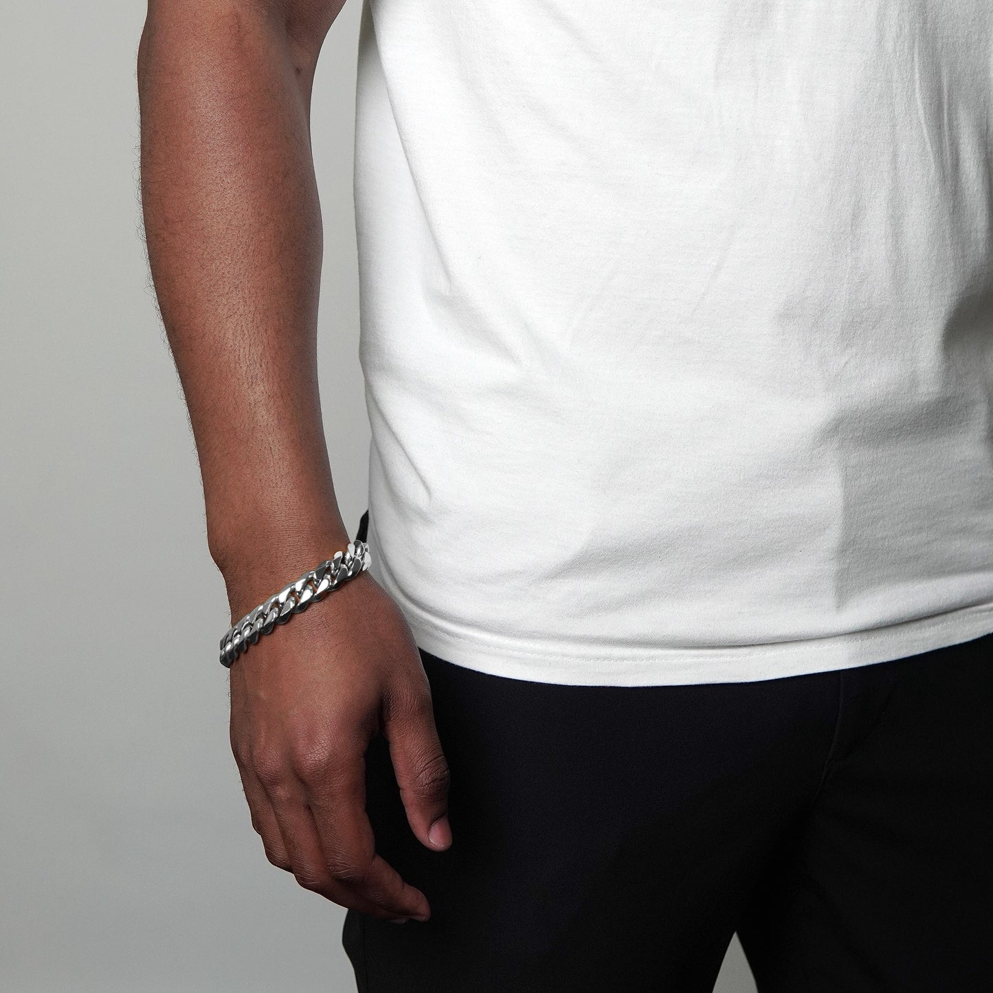 Men's Rounded Beveled Edge Curb Chain Stainless Steel Bracelet