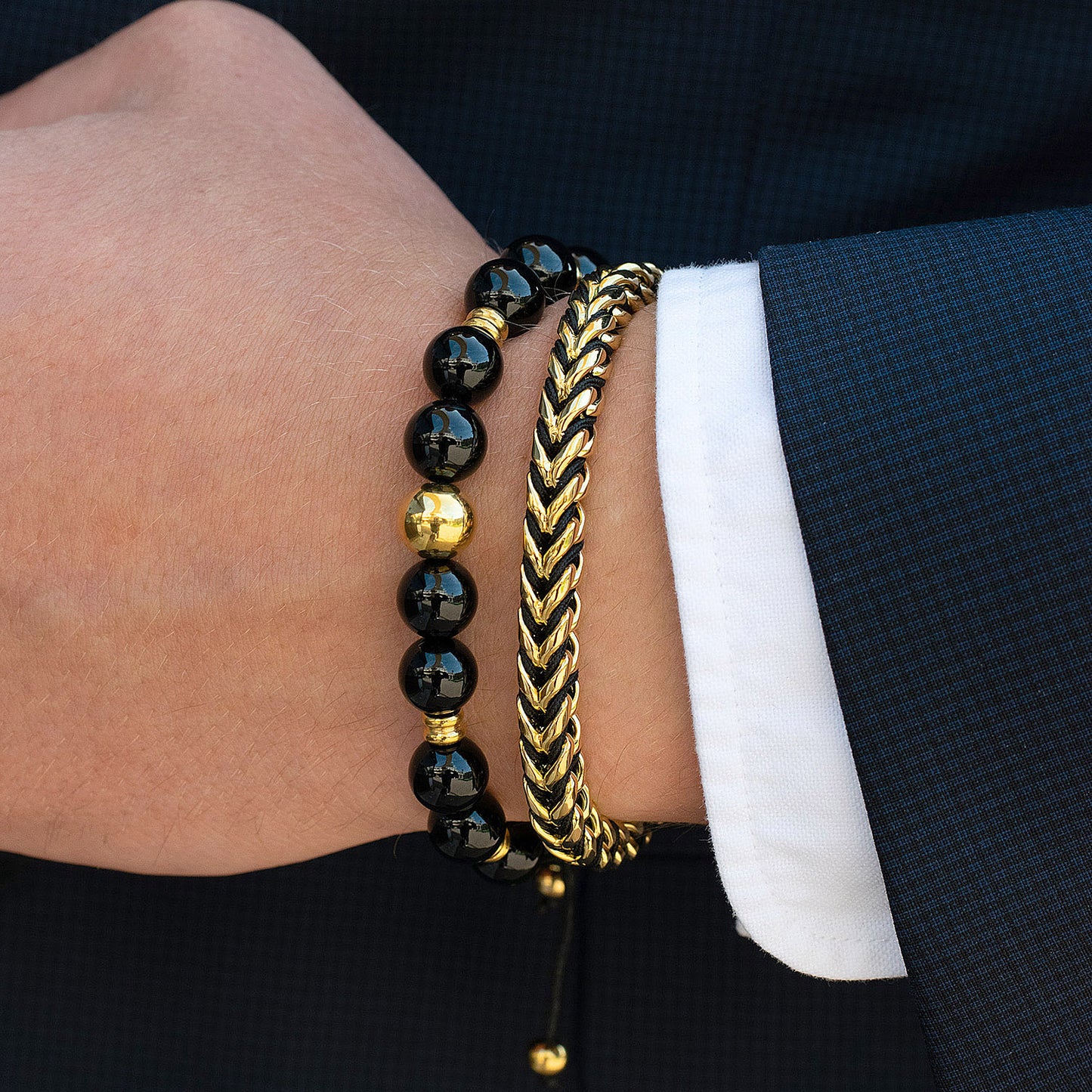Men's Onyx Stone and Gold Plated Stainless Steel Bead Adjustable Bracelet (10mm)