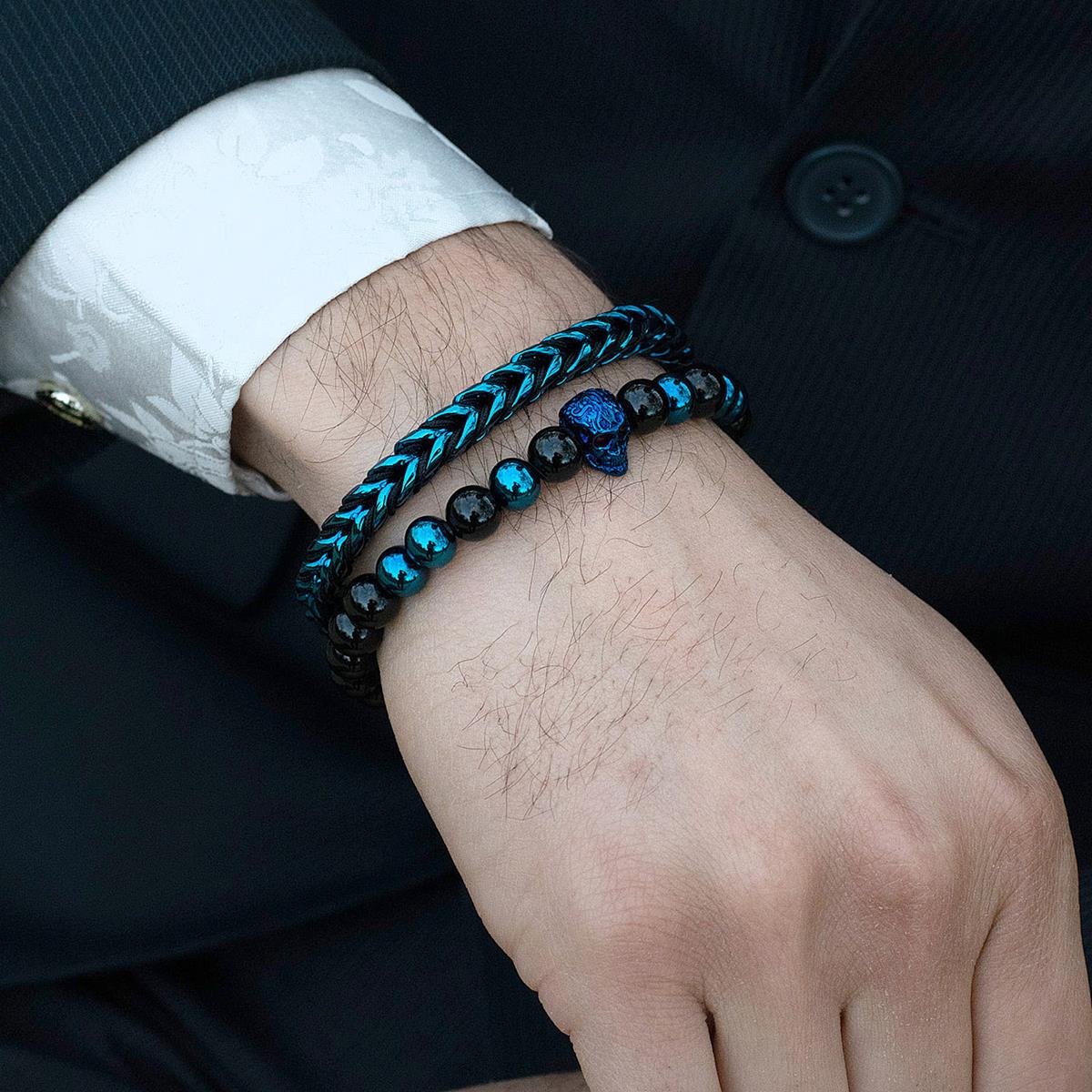 Polished Stainless Steel Skull and Polished Black Onyx Strech Bracelet