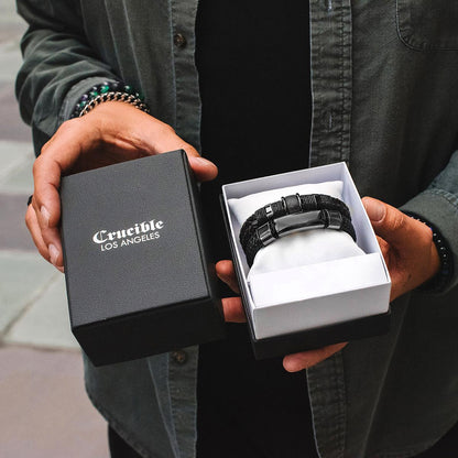 Men's Engravable Steel Plate Black Leather Bracelet