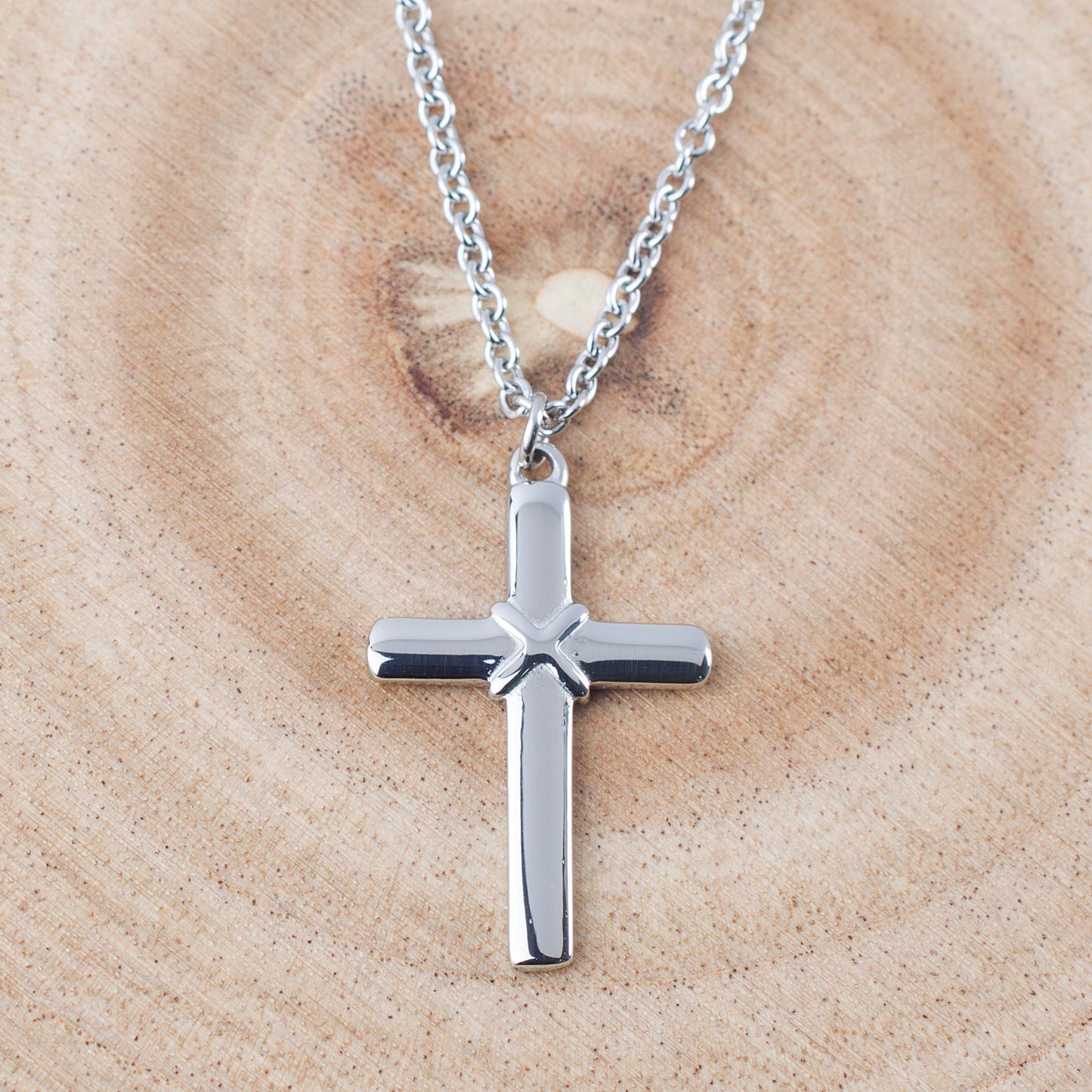 ELYA Women's Polished Cross Pendant Stainless Steel Necklace