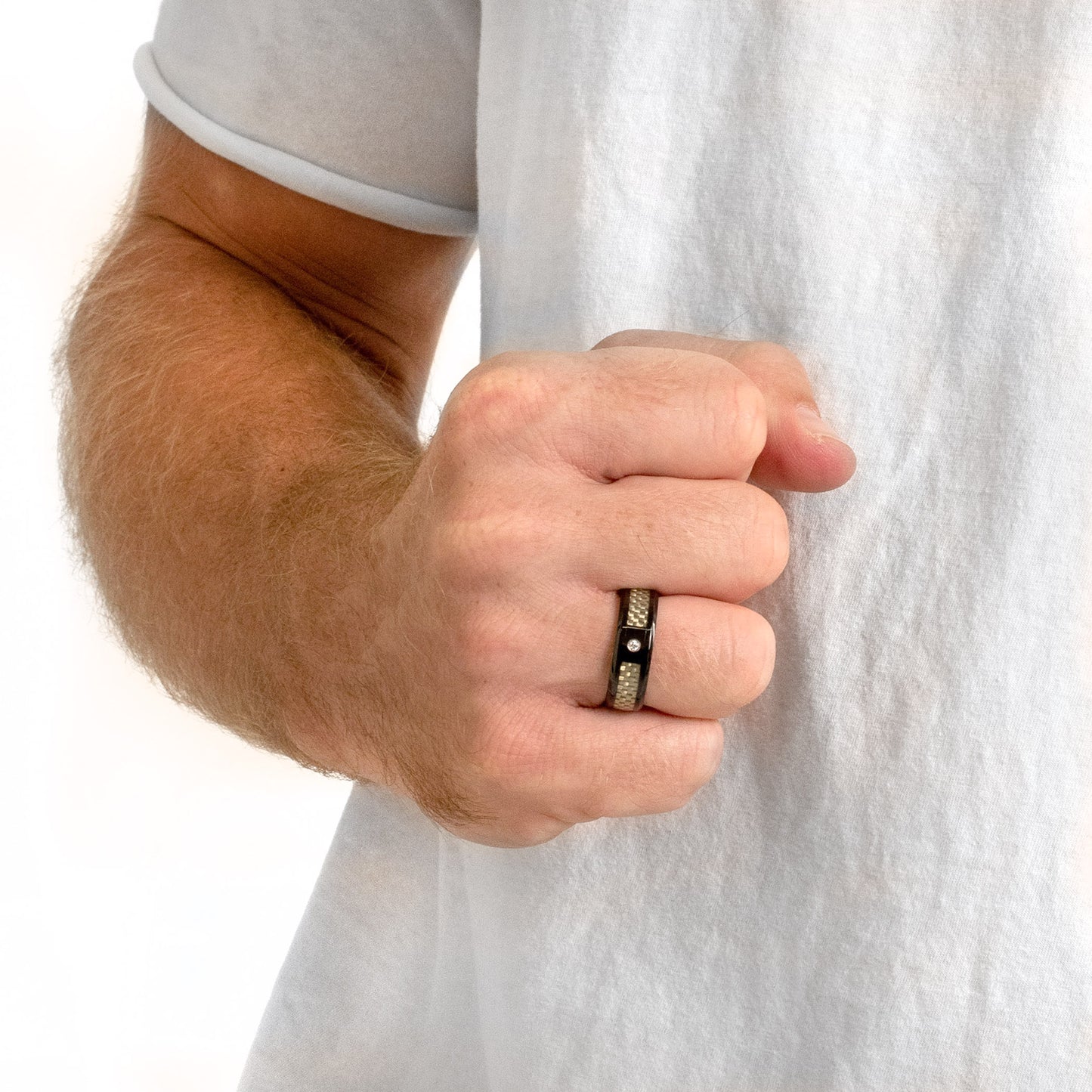 Men's Cubic Zirconia Carbon Fiber Black Plated Steel Ring (8mm)